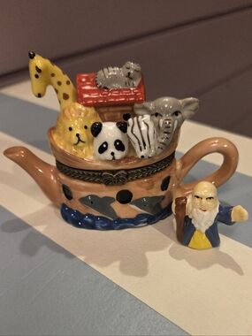 Noah's Ark Trinket Chest Teapot With Little Noah